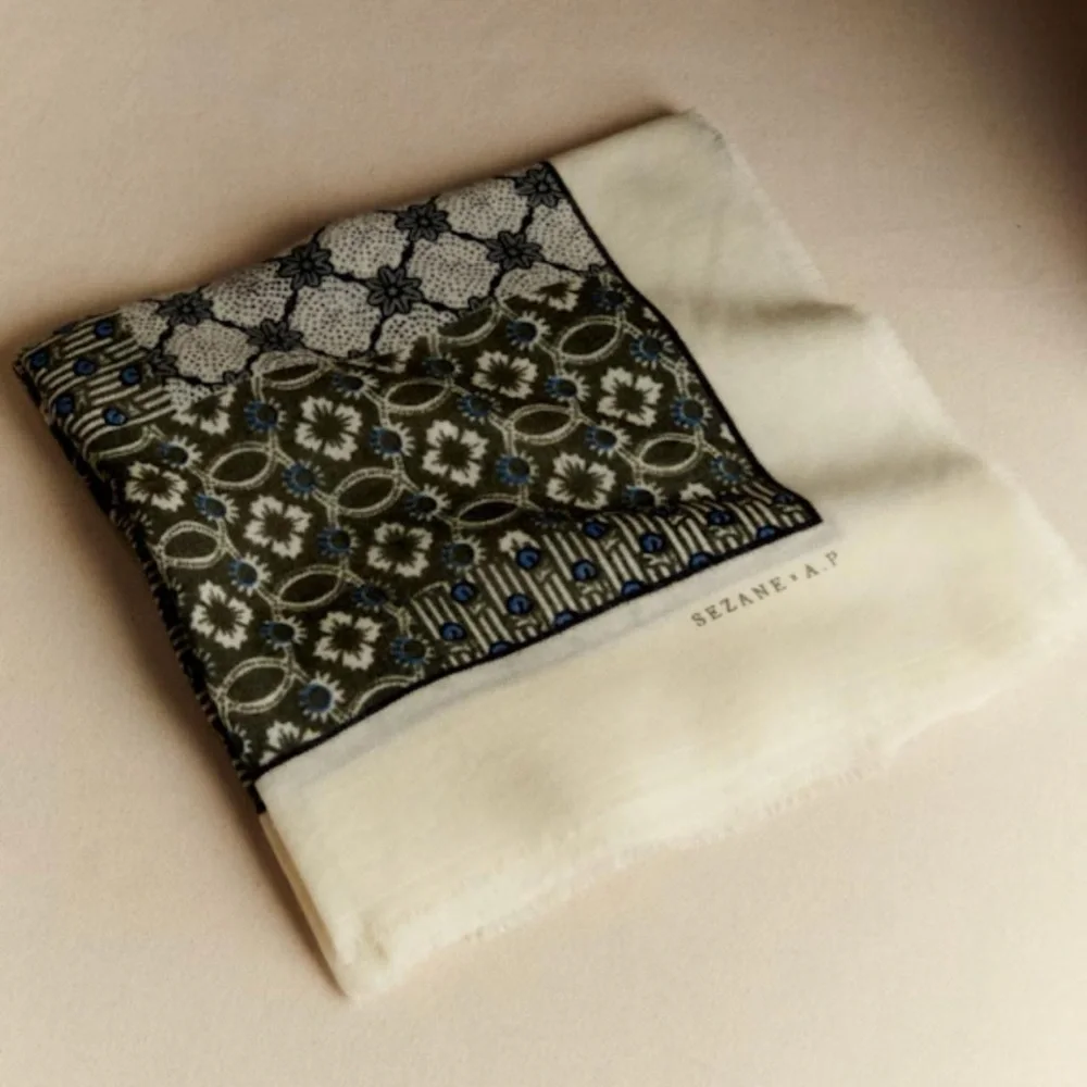 Sézane x Antoinette Poisson NWT Pio Scarf in Dominote Patchwork Print - Picture 2 of 5